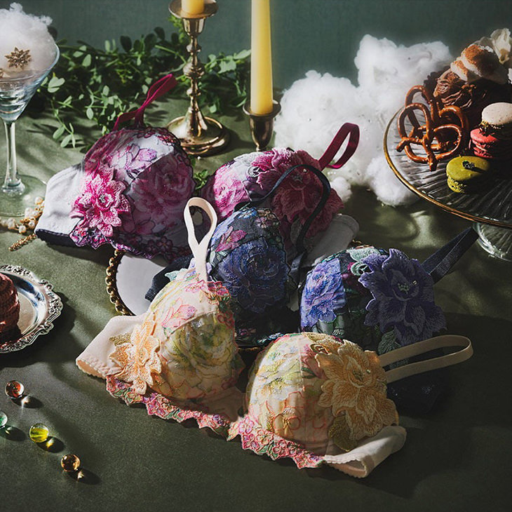 サルート Salute ブラジャー プッシュアップブラ 3/4 BCカップブラ 下着 ランジェリー ワコール Wacoal 花柄 フラワー柄 スワロフスキー セクシー 21シリーズ btj421